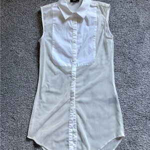 RUDSAK Ivory Sleeveless Button-Down Shirt